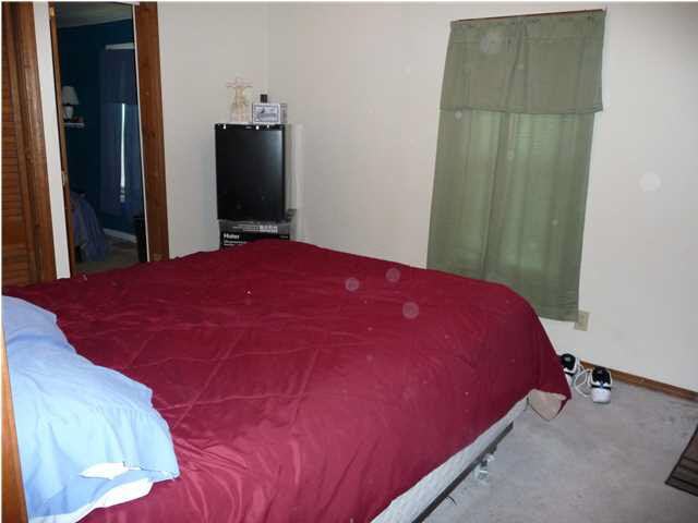 800 S Werner Ave, Evansville, IN 47712 photo 6
