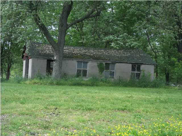2343 N Chestnut St, Huntingburg, IN 47542 photo 7