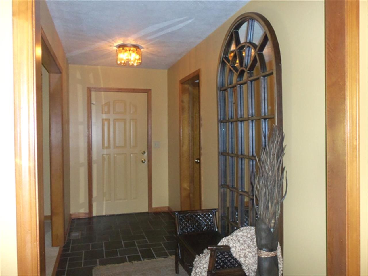 7733 Hillsboro Dr, Newburgh, IN 47630 photo 3