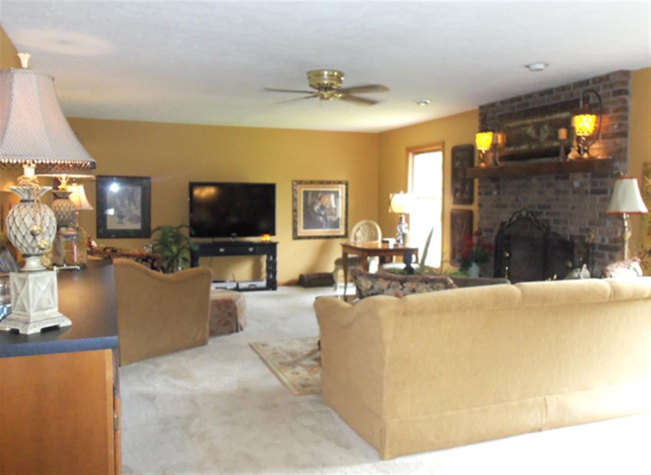 7733 Hillsboro Dr, Newburgh, IN 47630 photo 6