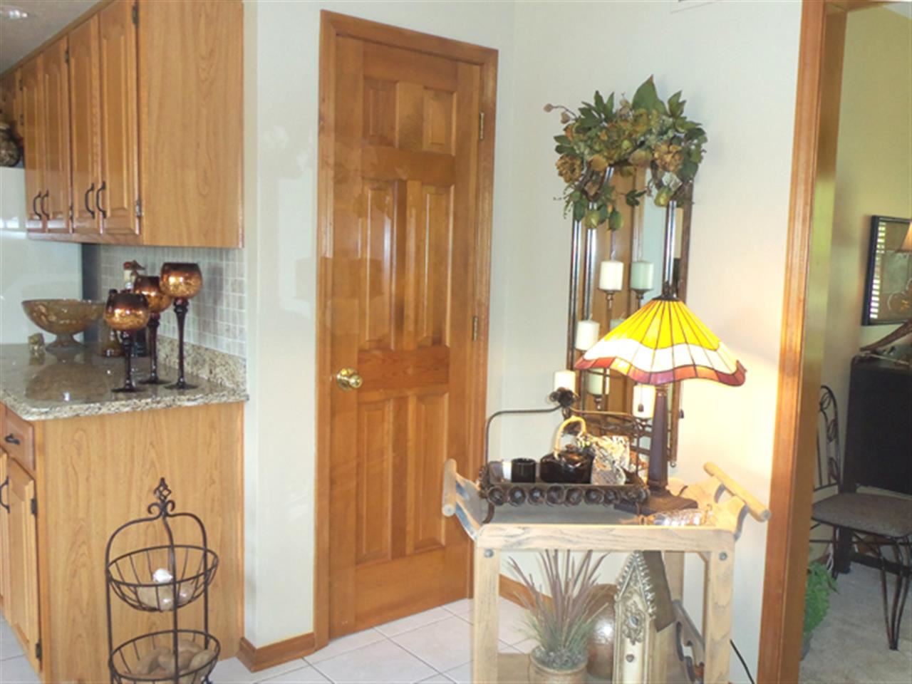 7733 Hillsboro Dr, Newburgh, IN 47630 photo 9