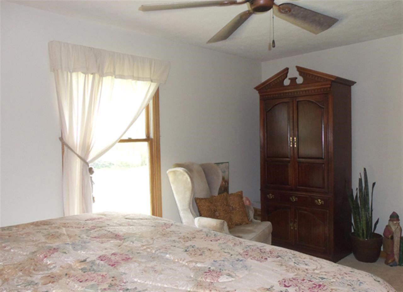 7733 Hillsboro Dr, Newburgh, IN 47630 photo 17