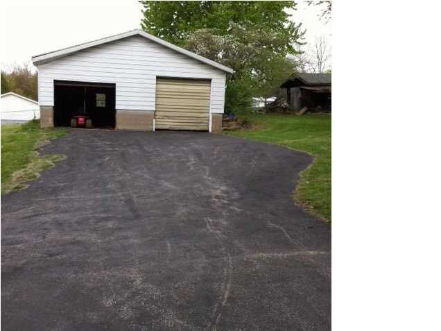 6915 Little Schaefer Rd, Evansville, IN 47720 photo 4