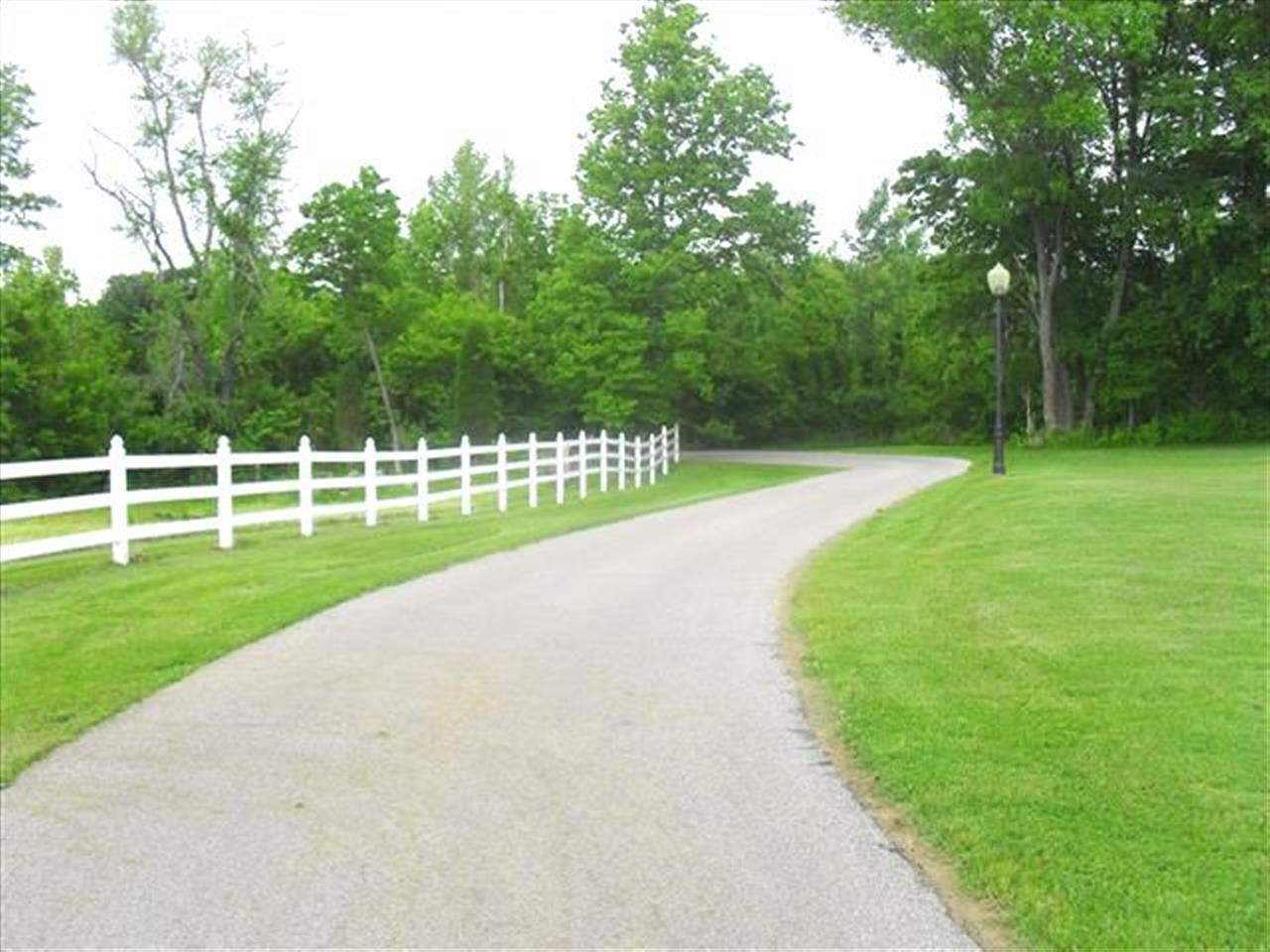 344 N Center Rd, Boonville, IN 47601 photo 28