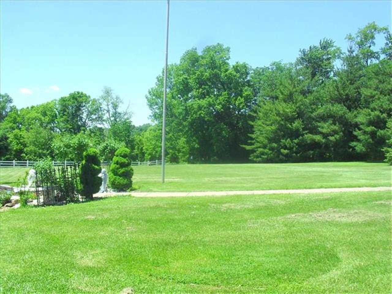 344 N Center Rd, Boonville, IN 47601 photo 22