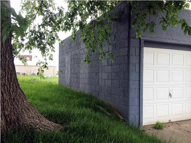 40 W Indiana St, Evansville, IN 47710 photo 4