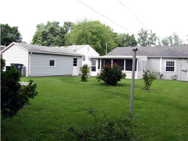 4912 Warren Dr, Evansville, IN 47710 photo 2