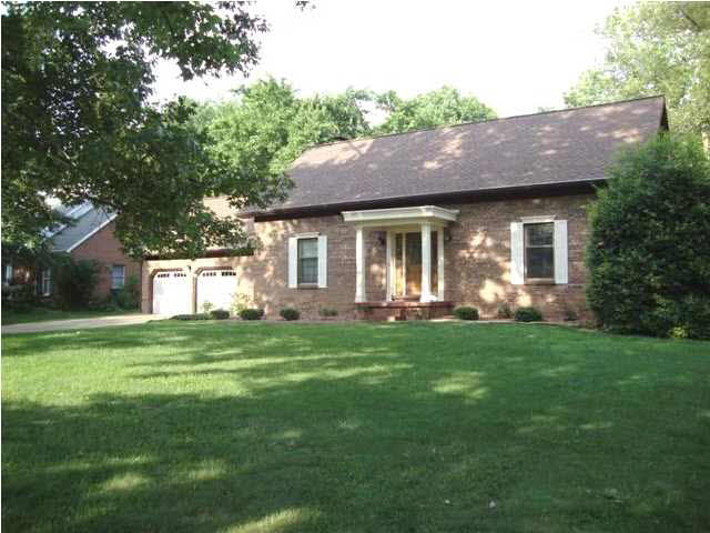 8721 Whispering Tree Ln, Evansville, IN 47711 photo 1