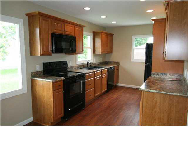 501 E Riverside Dr, Evansville, IN 47713 photo 4