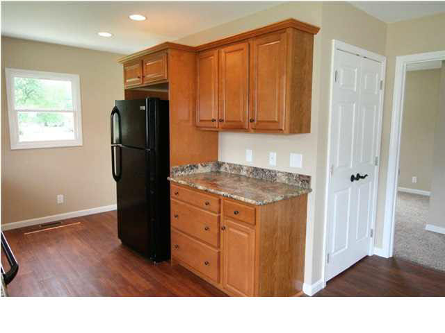 501 E Riverside Dr, Evansville, IN 47713 photo 5