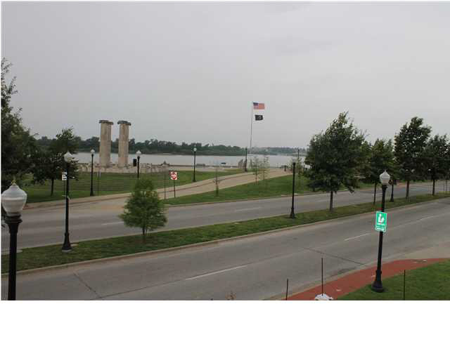 216 SE Riverside Dr, Evansville, IN 47713 photo 16