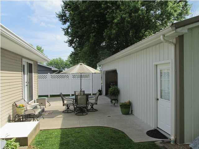 1329 18th St, Tell City, IN 47586 photo 8