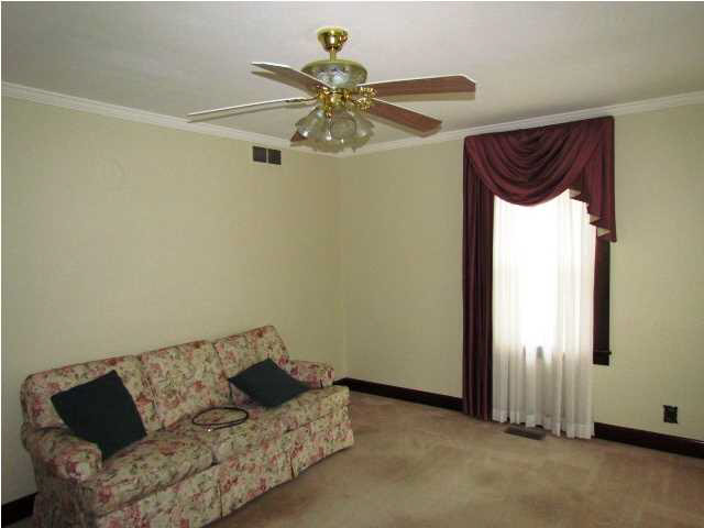 1824 E Franklin St, Evansville, IN 47711 photo 6