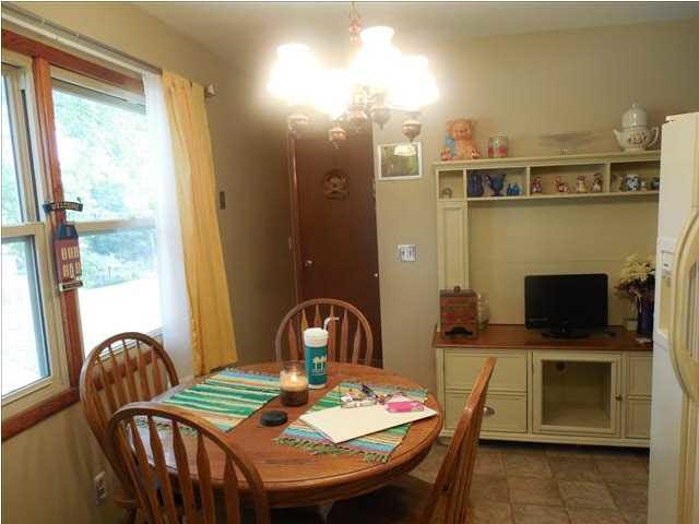 1112 Tower Dr, Boonville, IN 47601 photo 5
