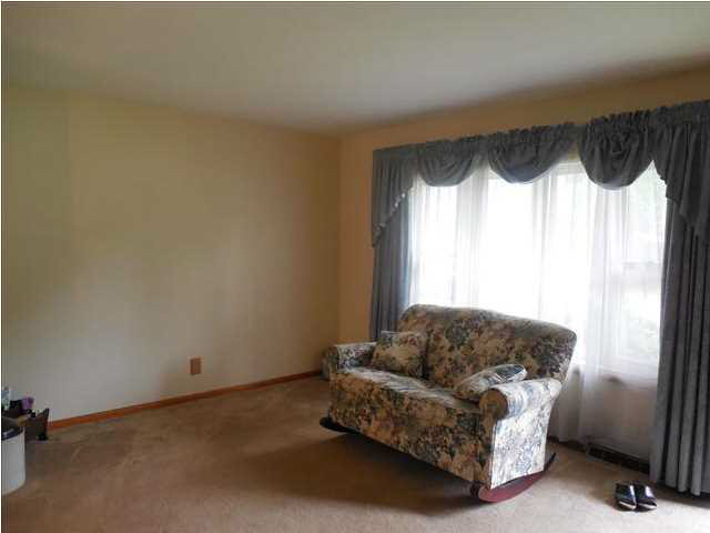 1112 Tower Dr, Boonville, IN 47601 photo 3