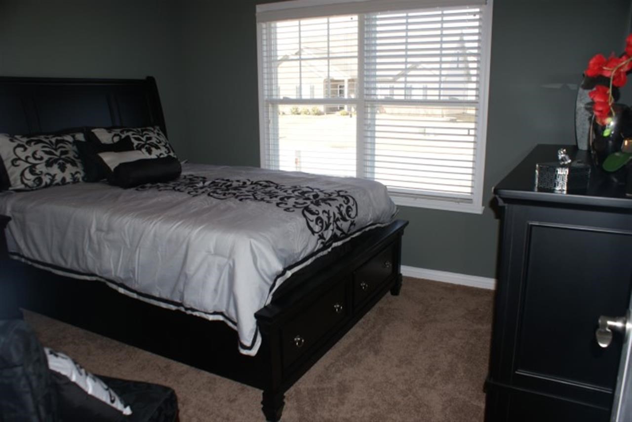 2421 Belize Dr, Evansville, IN 47725 photo 8