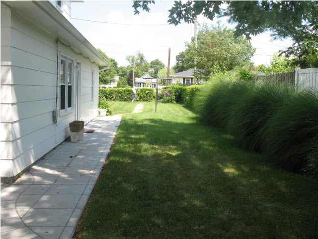 948 32nd St, Tell City, IN 47586 photo 6