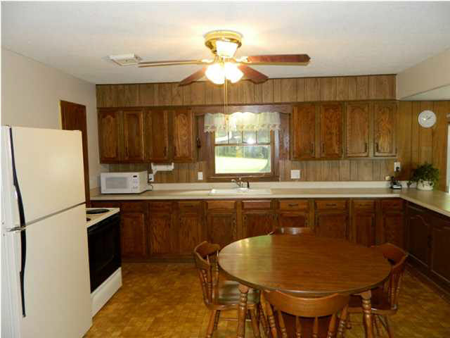 7866 S State Road 161, Holland, IN 47541 photo 8