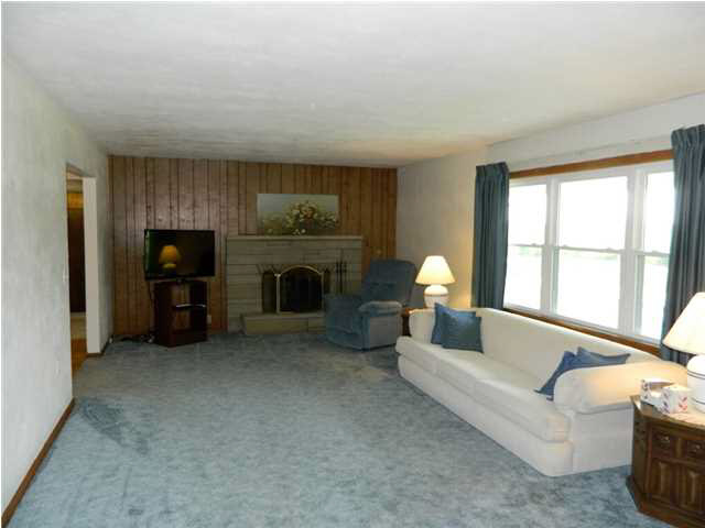 7866 S State Road 161, Holland, IN 47541 photo 6