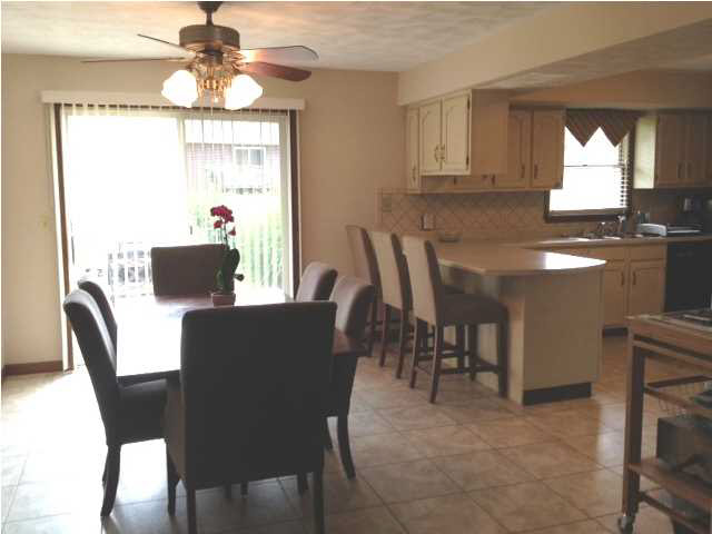 1162 Hochgesang Ave, Jasper, IN 47546 photo 4