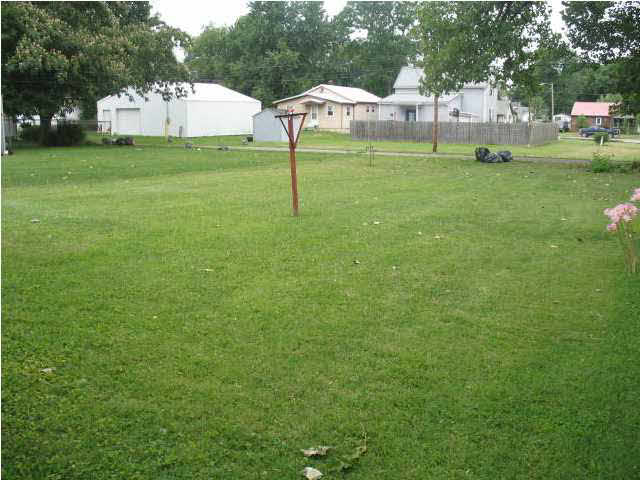 723 16th St, Tell City, IN 47586 photo 7