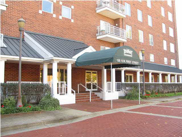 100 NW First St #105, Evansville, IN 47708 photo 1