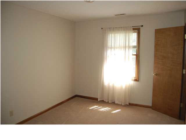 4946 Eau Claire Ln, Newburgh, IN 47630 photo 8