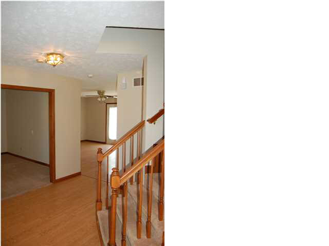 4946 Eau Claire Ln, Newburgh, IN 47630 photo 3