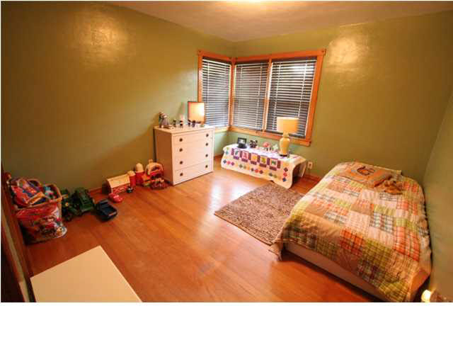 1533 Dewey St, Jasper, IN 47546 photo 8