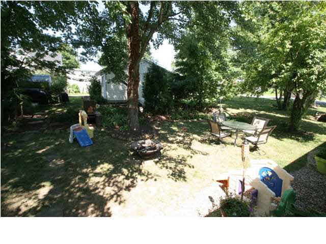1533 Dewey St, Jasper, IN 47546 photo 2