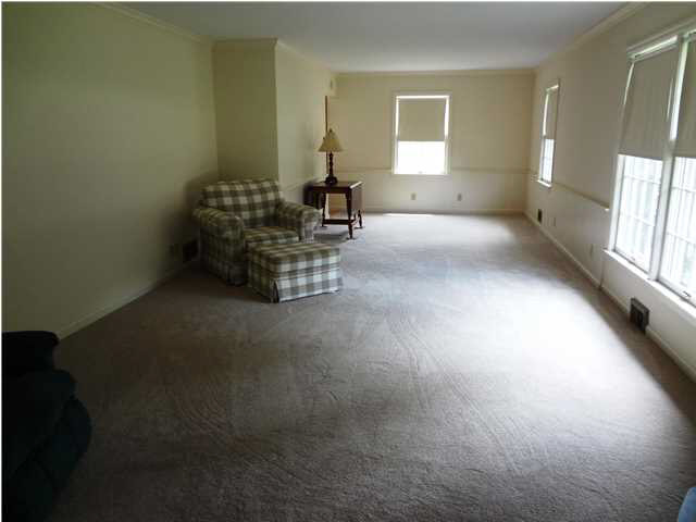 1300 Southfield Rd, Evansville, IN 47715 photo 3
