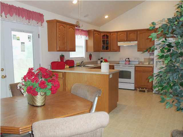 4501 Strathmoor Dr, Evansville, IN 47711 photo 10