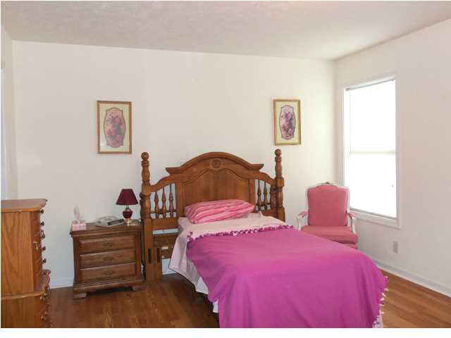 4501 Strathmoor Dr, Evansville, IN 47711 photo 12