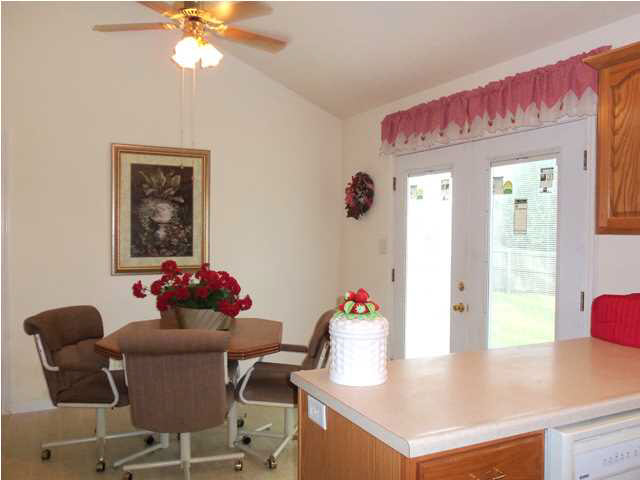 4501 Strathmoor Dr, Evansville, IN 47711 photo 8