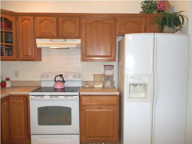 4501 Strathmoor Dr, Evansville, IN 47711 photo 7