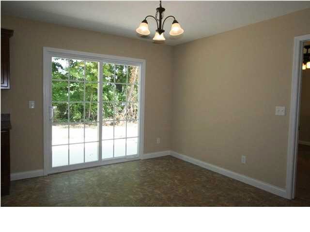 6950 Crescent Dr, Chandler, IN 47610 photo 5