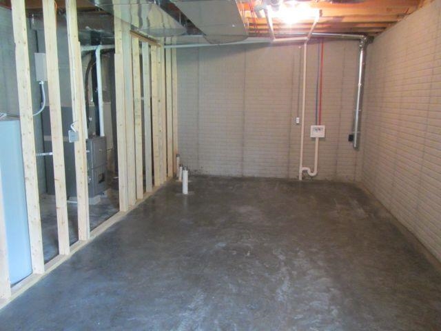 302 E Rock Rd, Owensville, IN 47665 photo 14