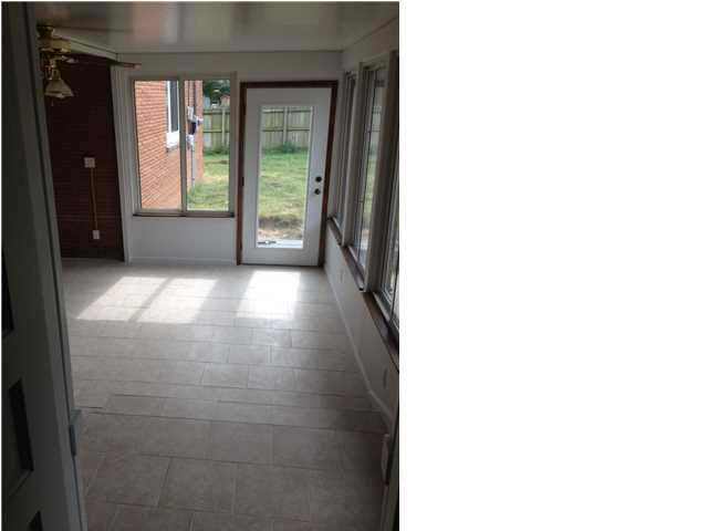 5817 Monroe Ave, Evansville, IN 47715 photo 5