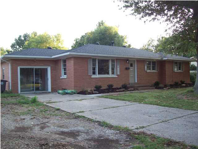 5817 Monroe Ave, Evansville, IN 47715 photo 1