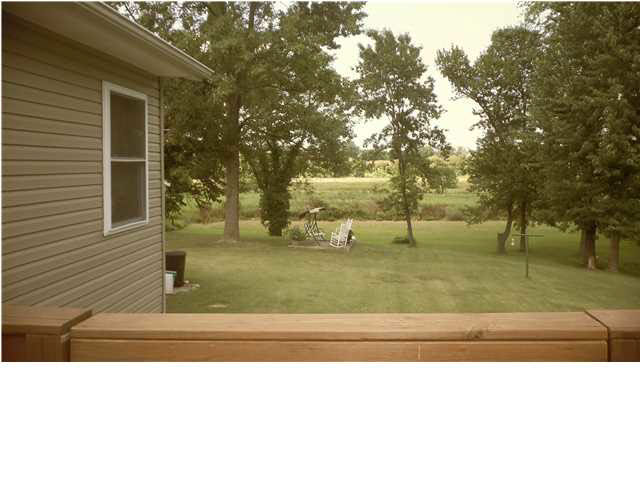 22 Daviess Dr, Washington, IN 47501 photo 2