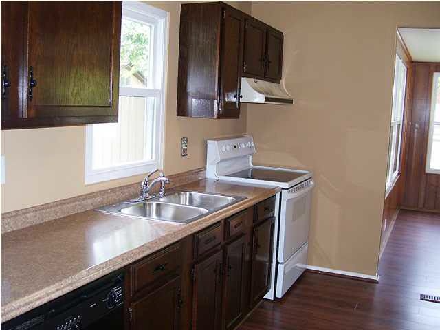 631 S Harlan Ave, Evansville, IN 47714 photo 3