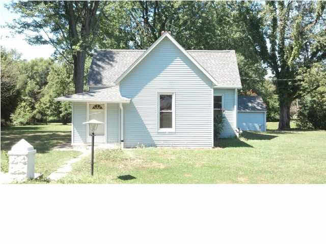 1715 Bedford Rd, Washington, IN 47501 photo 1