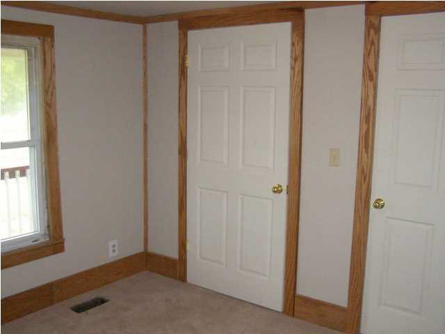 110 S Gibson St, Oakland City, IN 47660 photo 7