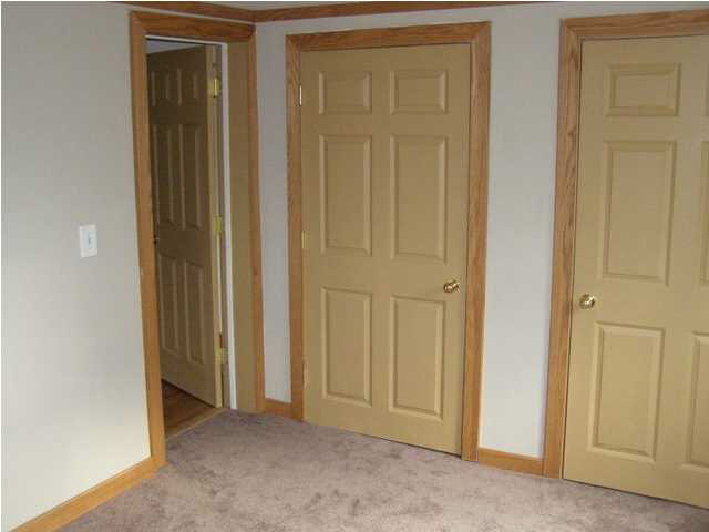 110 S Gibson St, Oakland City, IN 47660 photo 6