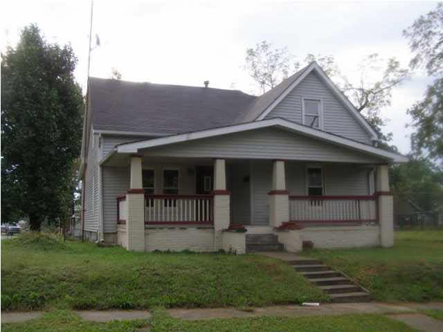 110 S Gibson St, Oakland City, IN 47660 photo 1