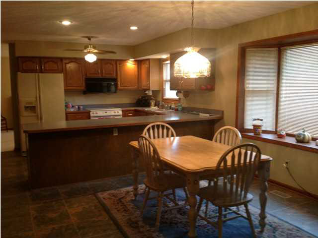 8515 Edinborough Rd, Evansville, IN 47725 photo 6