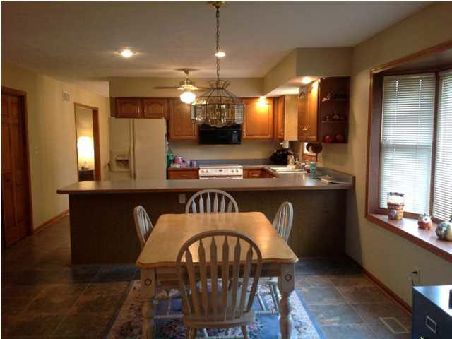 8515 Edinborough Rd, Evansville, IN 47725 photo 8