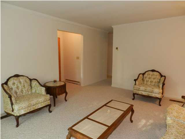 606 Kennedy Dr, Princeton, IN 47670 photo 3