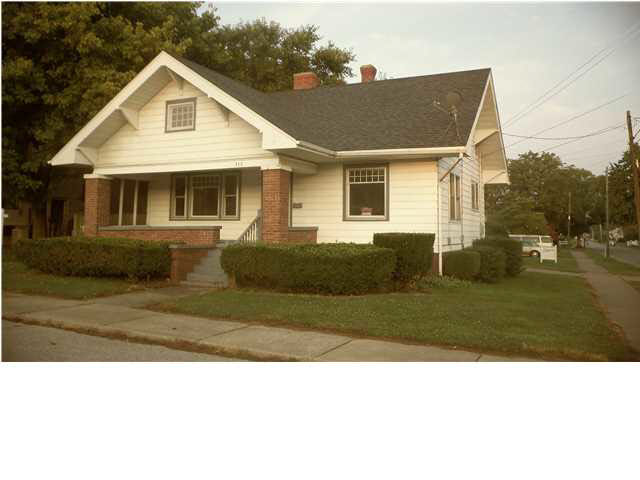 315 NE 1st St, Washington, IN 47501 photo 1