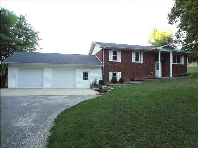 5617 W Saint Joseph Rd, Evansville, IN 47720 photo 1